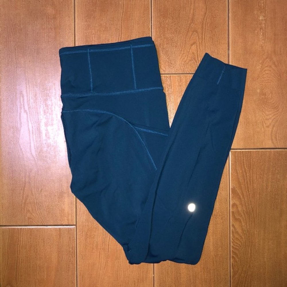 lululemon athletica Fast & Free 7/8 Pant Blue Sz 8